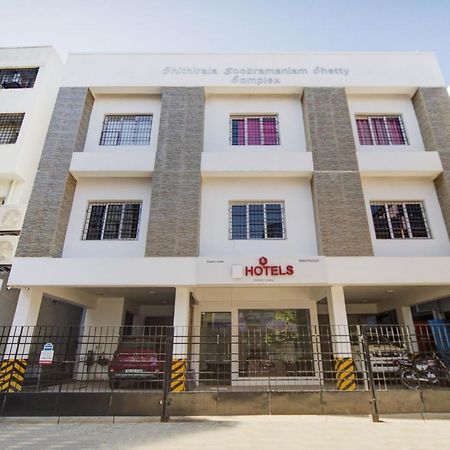 Collection O 75820 Madras Metro Club, T Nagar Ченай Екстериор снимка