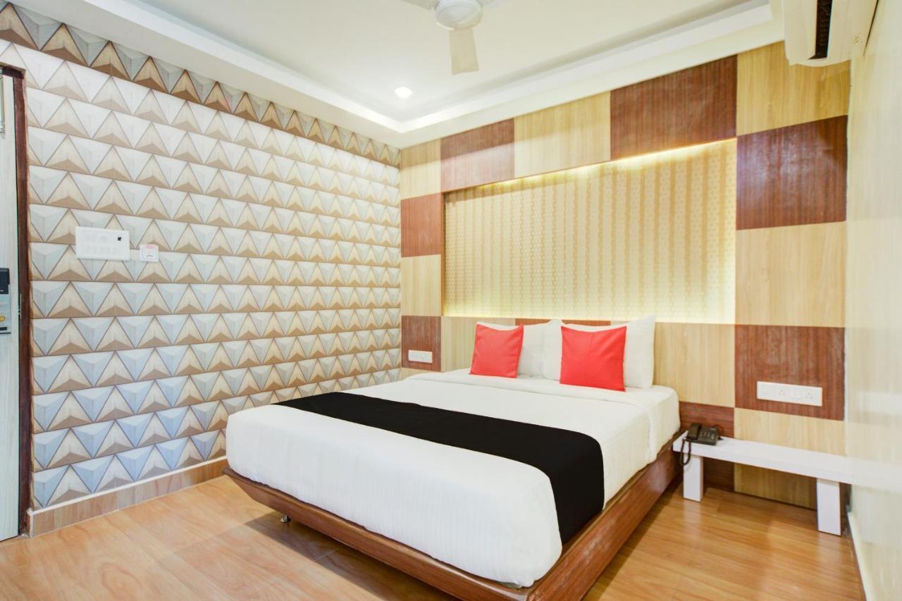 Collection O 75820 Madras Metro Club, T Nagar Ченай Екстериор снимка